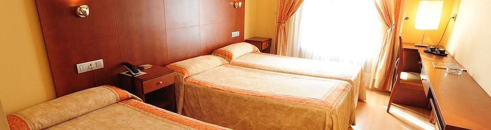 Hotel Jaques جاكا المظهر الخارجي الصورة
