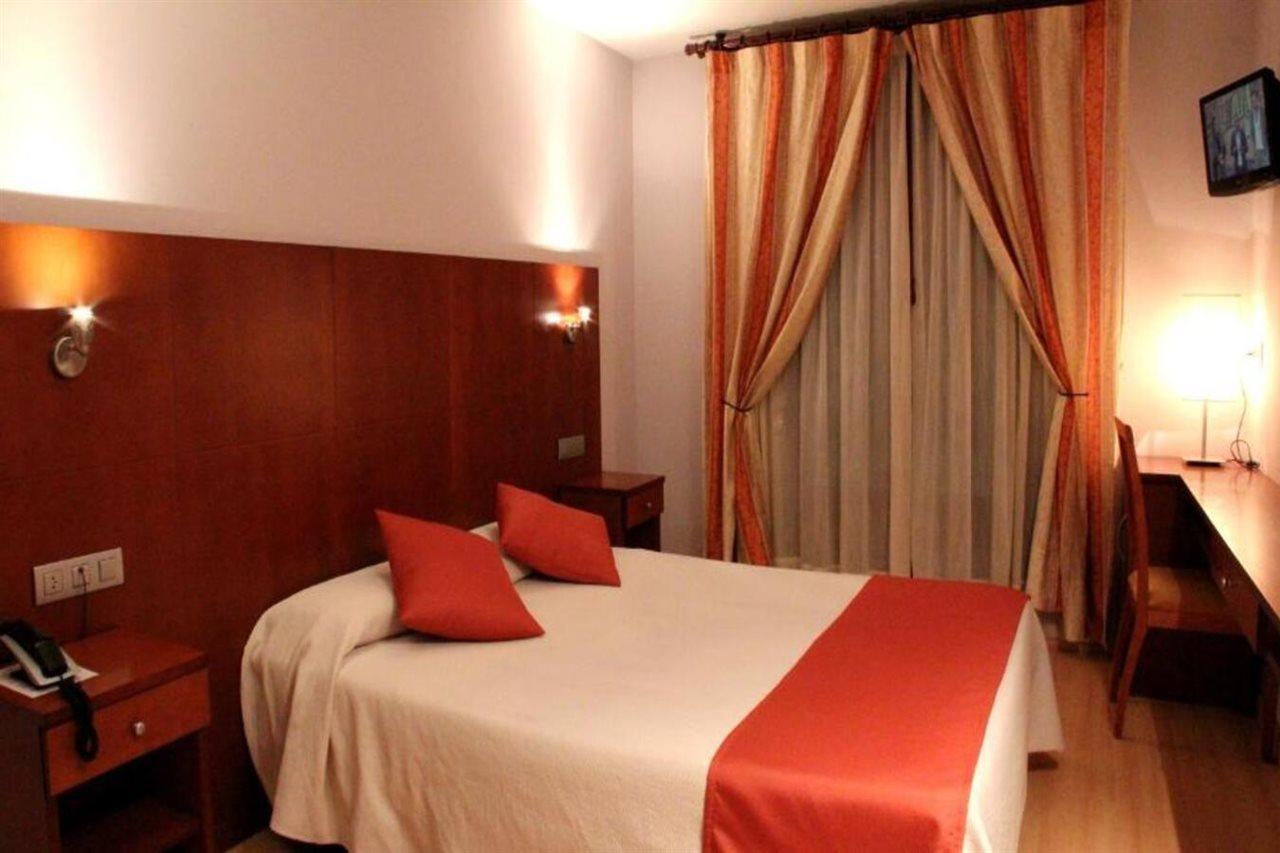 Hotel Jaques جاكا المظهر الخارجي الصورة