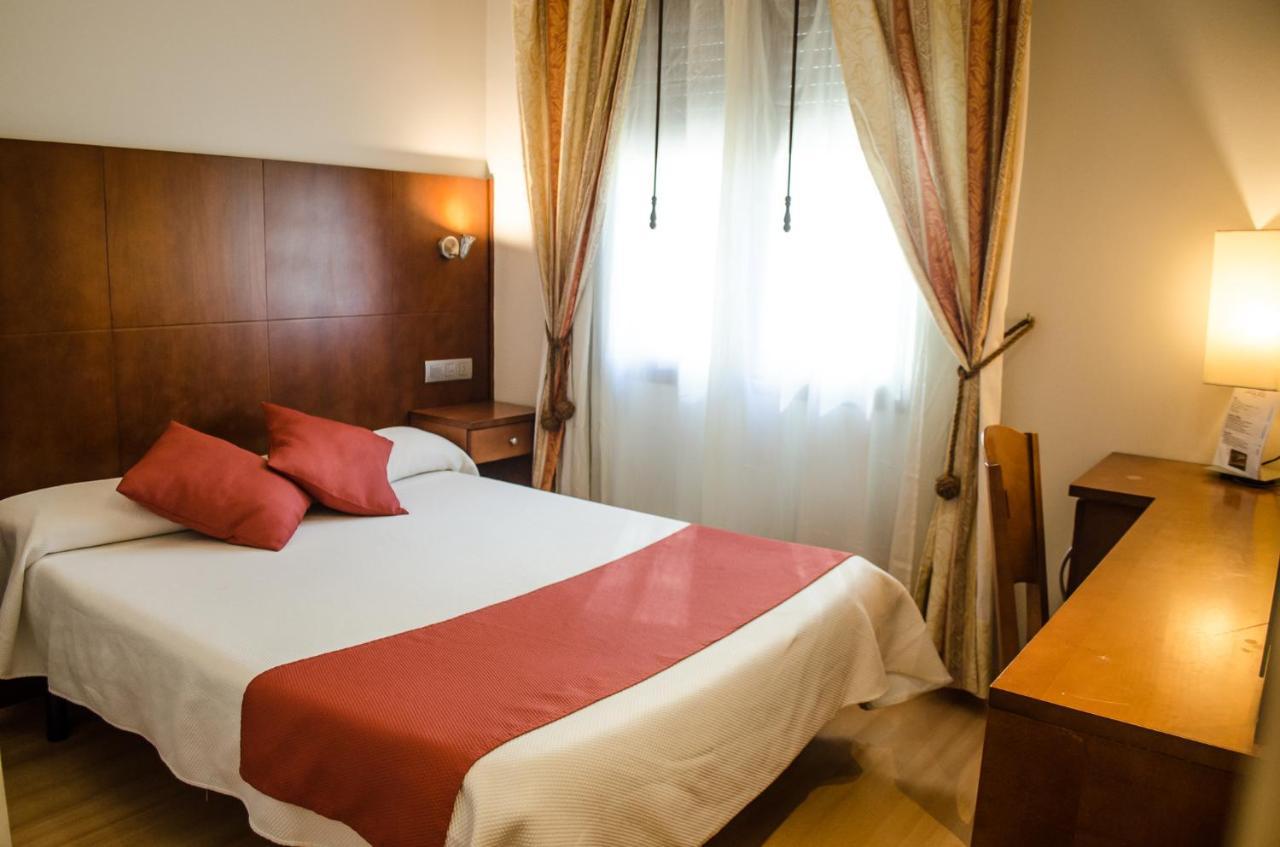 Hotel Jaques جاكا المظهر الخارجي الصورة